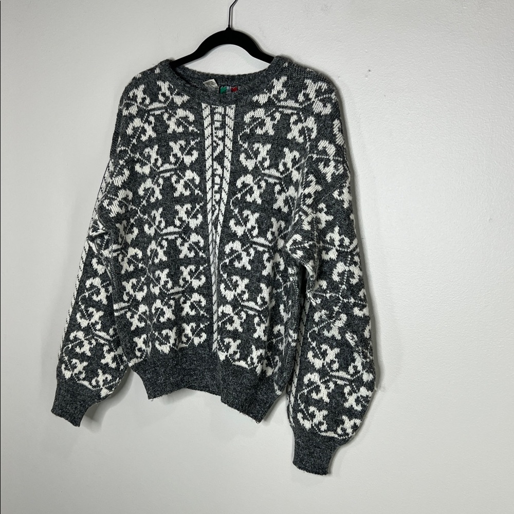 Vintage Colore Made in Italy Wool Blend Gray and White sweater - Picture 3 of 11